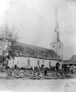 S2 Nr. 7805, Bevern (KK Holzminden), Johannis-Kirche, o.D. (um 1900), um 1900