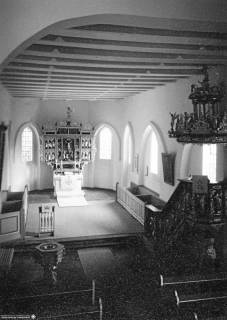 S2 Witt Nr. 1211, Celle-Blumlage, Kirche, Altarraum, Oktober 1958, 1958