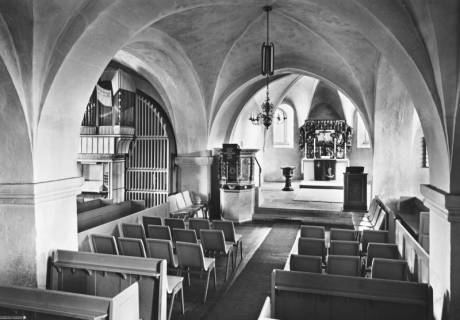 S2 Nr. 9288, Eimbeckhausen, Martins-Kirche, Innenrraum nach Osten, 1969, 1969