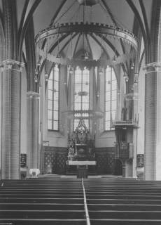 S2 Nr. 8230, Elbingerode (Harz), Petri-Kirche, Altarraum, 1941, ohne Datum