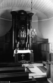 S2 A 35 Nr. 90, Harbarnsen, Kirche, Altarraum, um 1960, um 1960