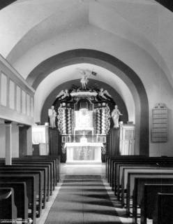 S2 Witt Nr. 1169, Langenholzen, Kirche, Altarraum, Juli 1958, 1958