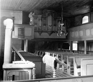 S2 Witt Nr. 132, Vöhrum, Kirche, Orgel-Empore, August 1950, 1950
