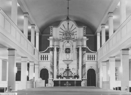 S2 Nr. 8541, Groß Munzel, Michaelis-Kirche, Altarraum (nach Renovierung), 1953, 1953