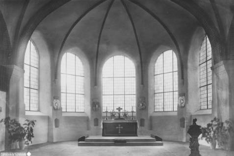 S2 Nr. 19153, Hermannsburg, Peter-u.-Paul-Kirche, neuer Zustand, Altarraum, Juli 1961, ohne Datum