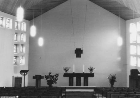 S2 Nr. 19.636, Osterode, Kreuz-Kirche, Altarraum, 1975, 1975