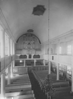 S2 Nr. 3620, Sankt Andreasberg, Martini-Kirche, Innenansicht nach Westen, 1951, 1951