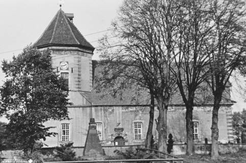 S2 Nr. 11100, Schloß Ricklingen, Kirche, um 1950, um 1950