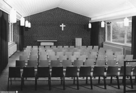 S2 A 117 Nr. 9, Schneverdingen, Markus-Kirchengemeinde, Gemeindehaus, Altarraum, 1968

, 1968