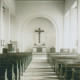 Landeskirchliches Archiv Hannover, S2 Nr. 15354, Brinkum, Heilig-Kreuz-Kirche, Altarraum, 1955